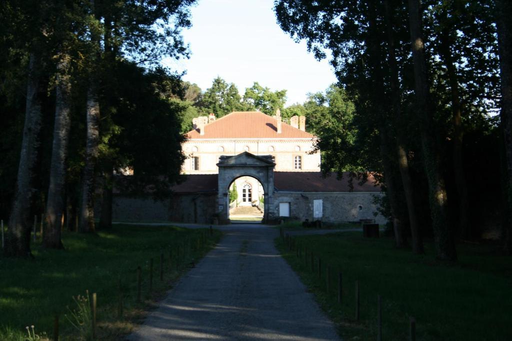 Chateau De L'Oiseliniere Bed & Breakfast Gorges  Bagian luar foto